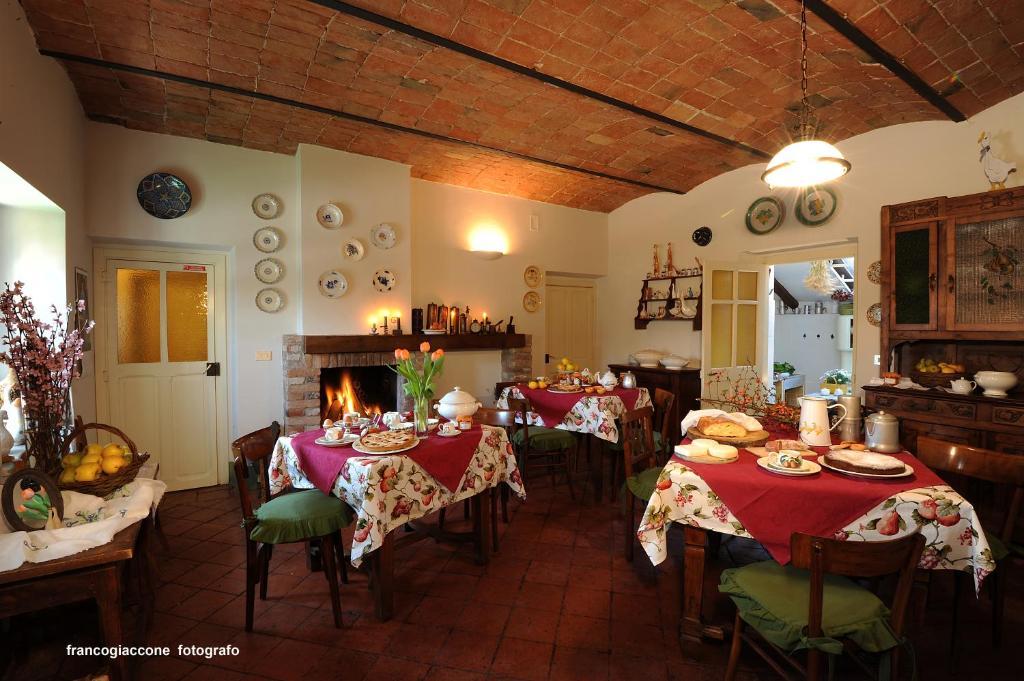 Agriturismo Il Gioco Dell'Oca Barolo Dış mekan fotoğraf